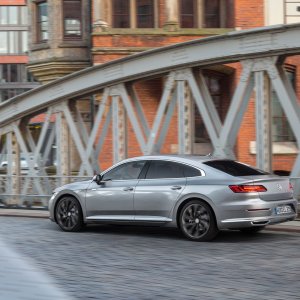 2019-Volkswagen-Arteon-141.jpg