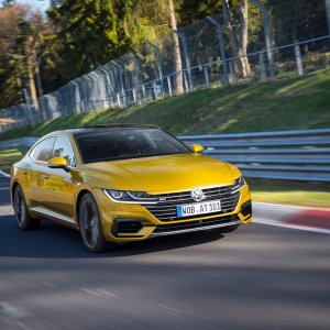 2019-Volkswagen-Arteon-101.jpg