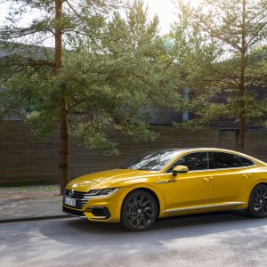 2019-Volkswagen-Arteon-115.jpg